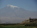 Арарат на фоне монастыря Хор Вирап