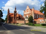 Вильнюс. Костел святой Анны и костел Бернардинцев
